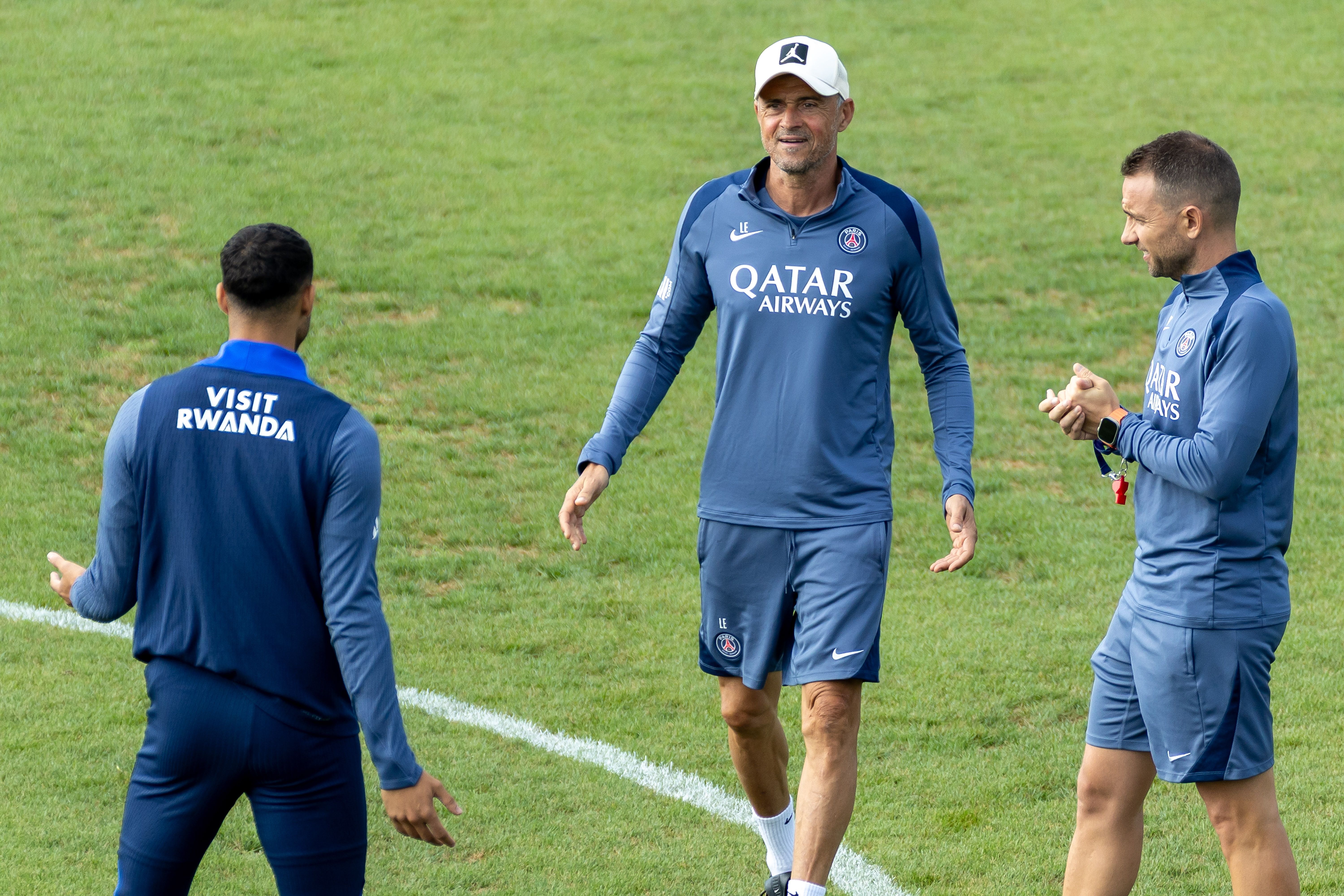 JJB Esports-转会期巴黎圣日耳曼备战意甲，外线爆发细节曝光，赛场秩序良好，阵容厚度经受考验的简单介绍